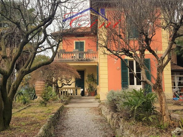 casa indipendente in vendita a Calolziocorte