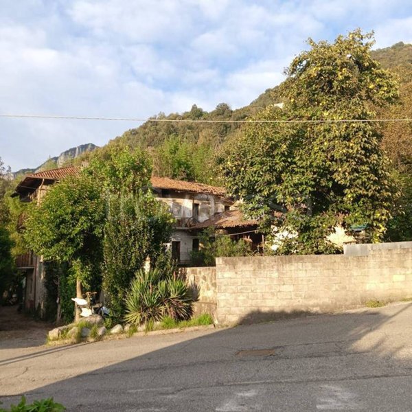 casale in vendita a Calolziocorte