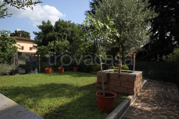 appartamento in vendita a Calolziocorte