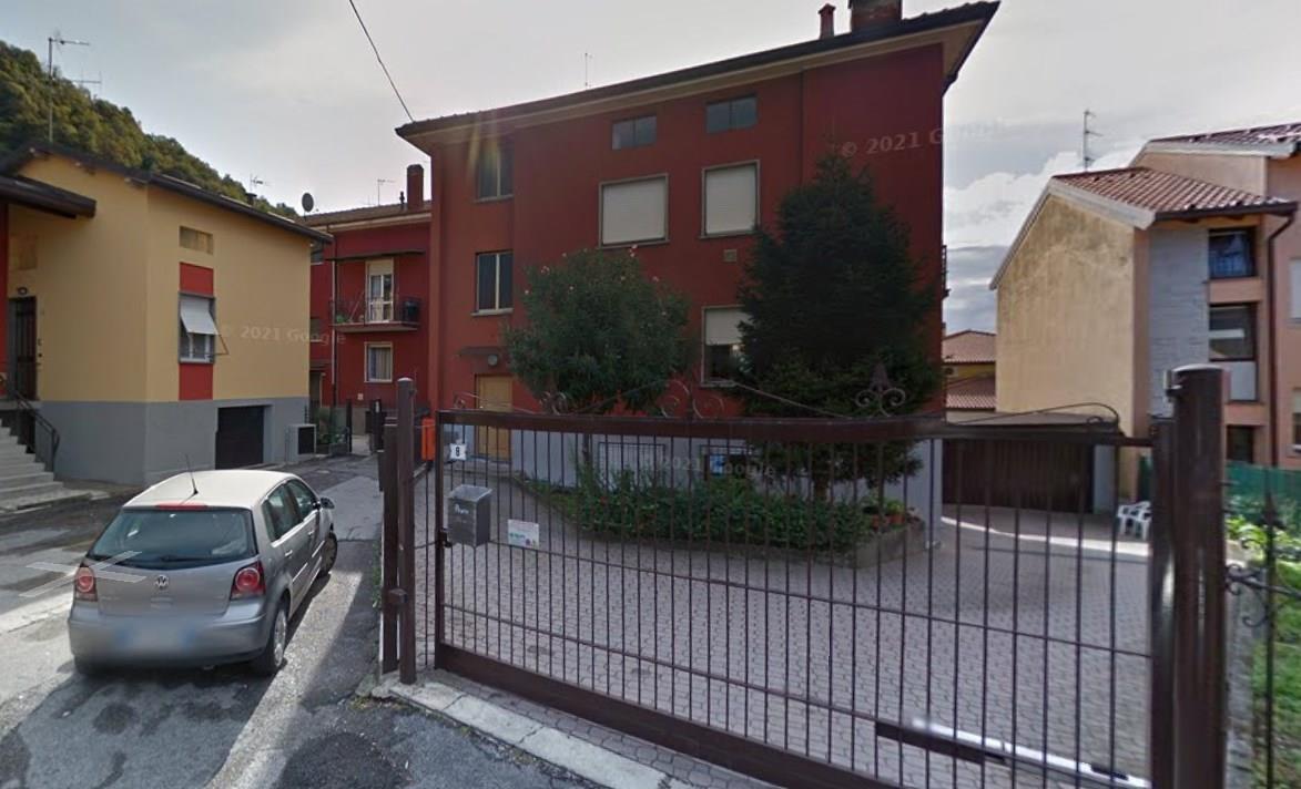 ufficio in vendita a Calolziocorte in zona Foppenico