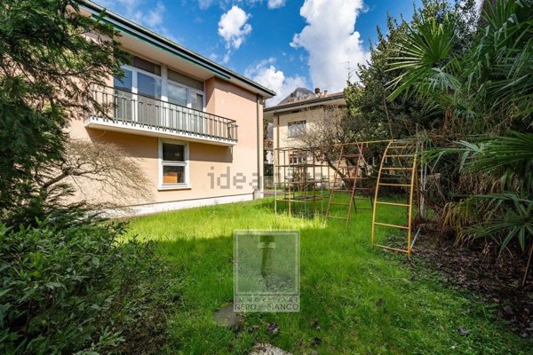 casa indipendente in vendita a Calolziocorte