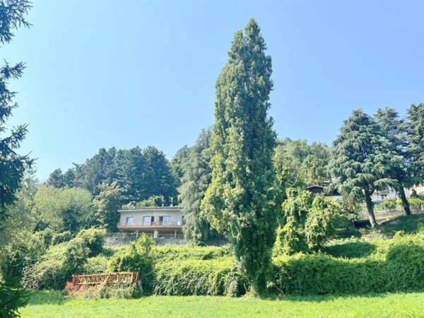 terreno edificabile in vendita a Calolziocorte in zona Rossino