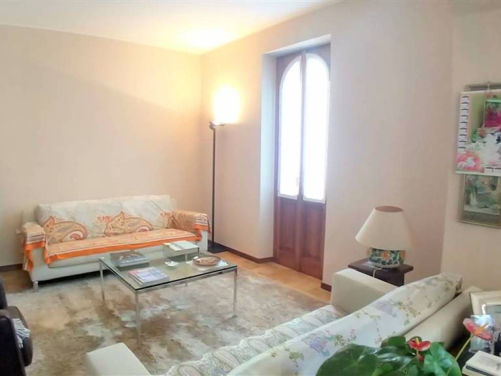 casa indipendente in vendita a Calolziocorte