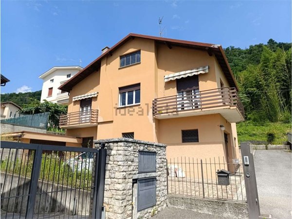 appartamento in vendita a Calolziocorte