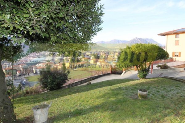 casa indipendente in vendita a Calolziocorte