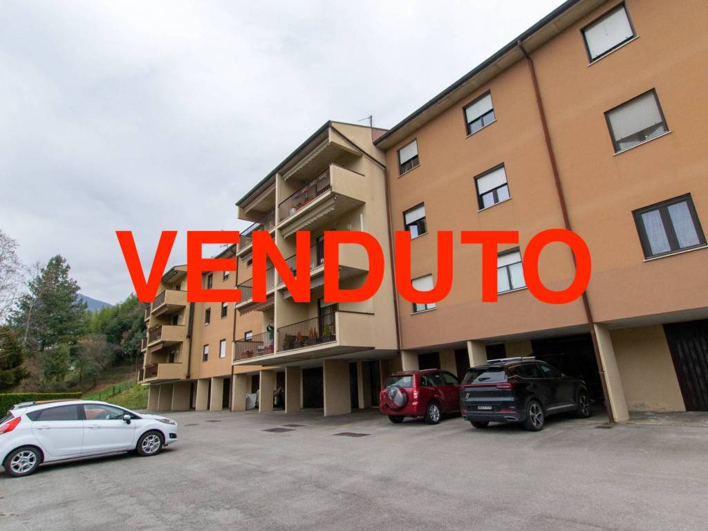 appartamento in vendita a Calolziocorte