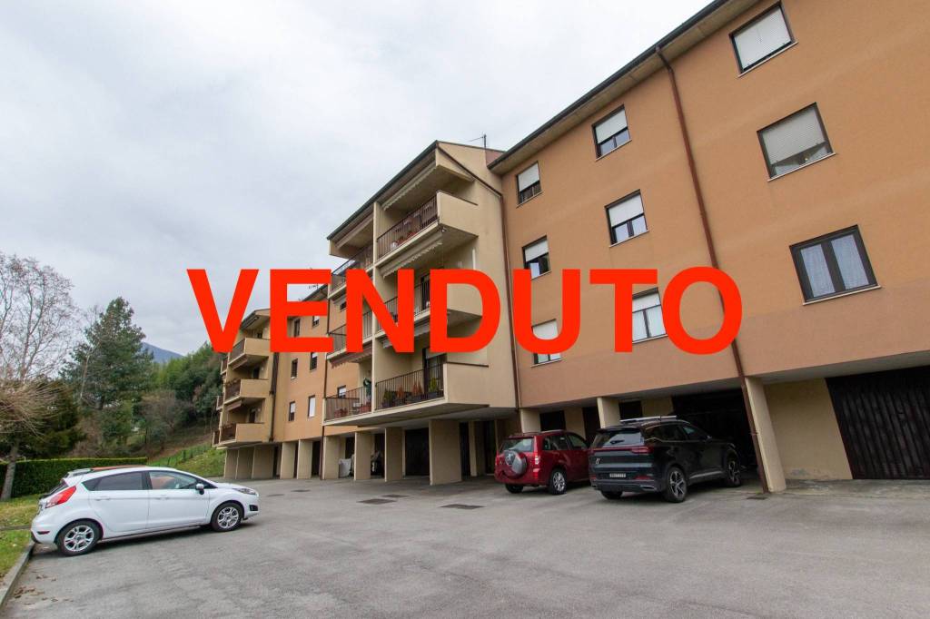 appartamento in vendita a Calolziocorte