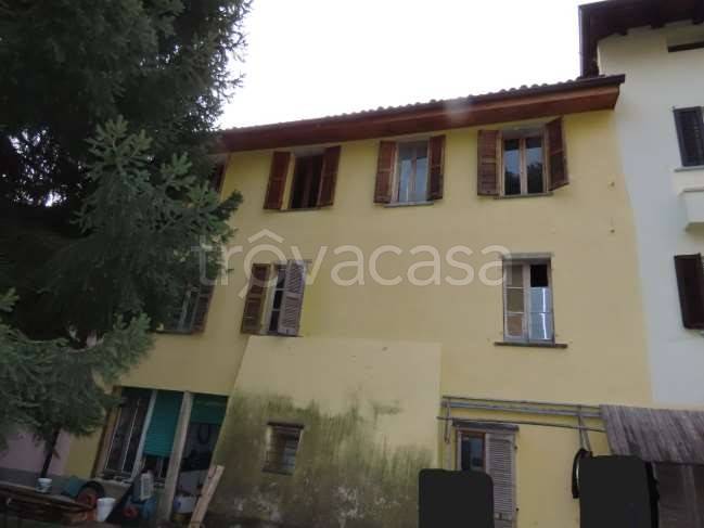 casa indipendente in vendita a Calolziocorte