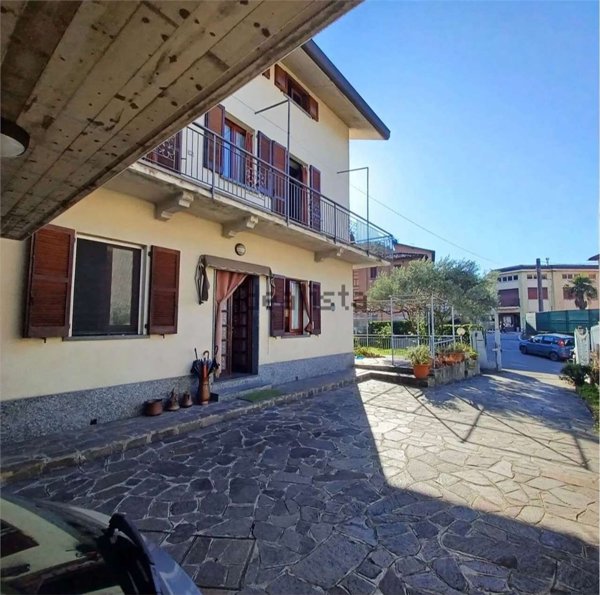 casa indipendente in vendita a Calolziocorte