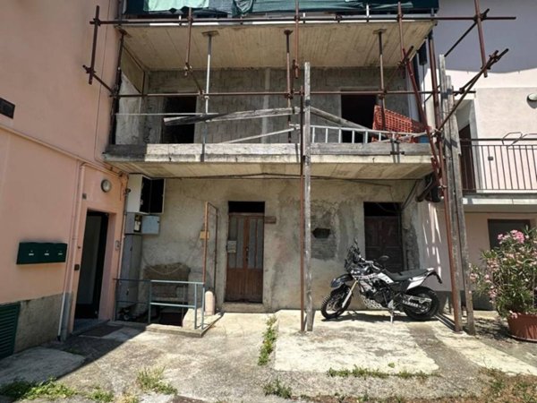 casa indipendente in vendita a Calolziocorte