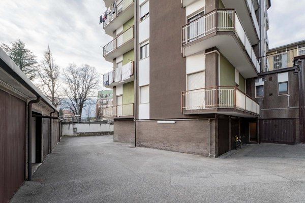 appartamento in vendita a Calolziocorte
