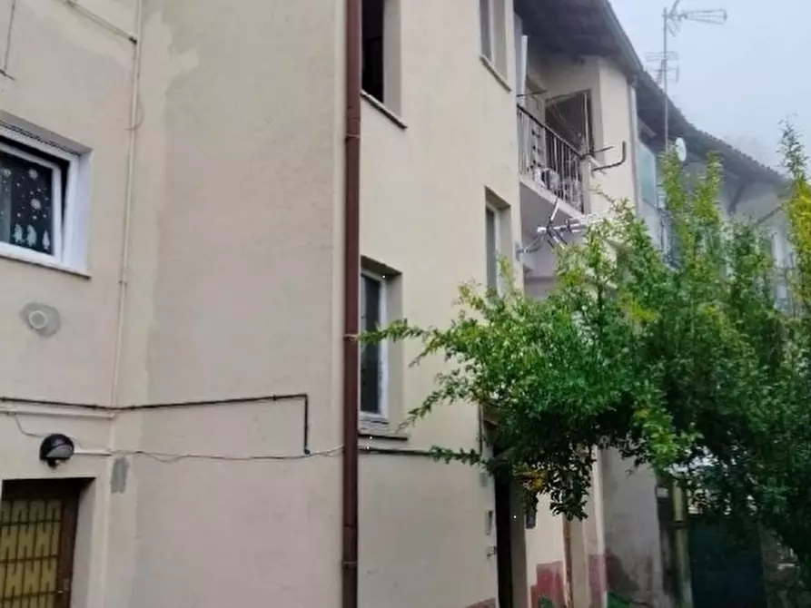 appartamento in vendita a Calolziocorte in zona Rossino