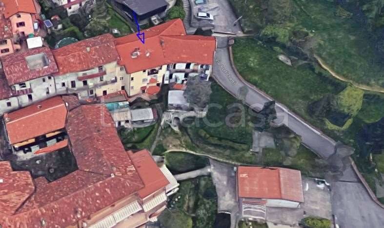 appartamento in vendita a Calolziocorte in zona Rossino