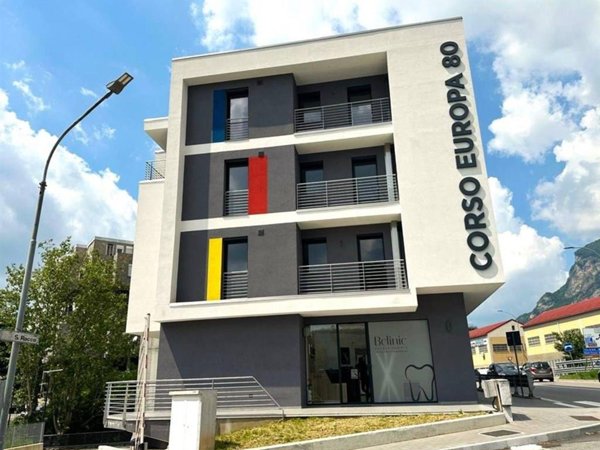 appartamento in vendita a Calolziocorte in zona Foppenico