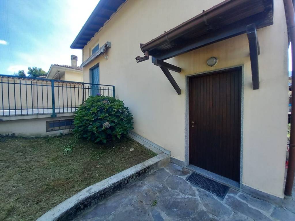 appartamento in vendita a Calolziocorte
