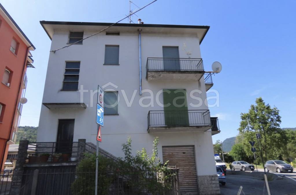 appartamento in vendita a Calolziocorte