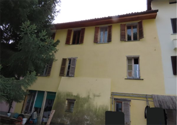 casa indipendente in vendita a Calolziocorte in zona Rossino