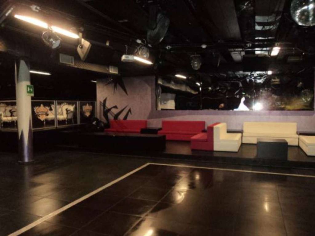 negozio in vendita a Calolziocorte