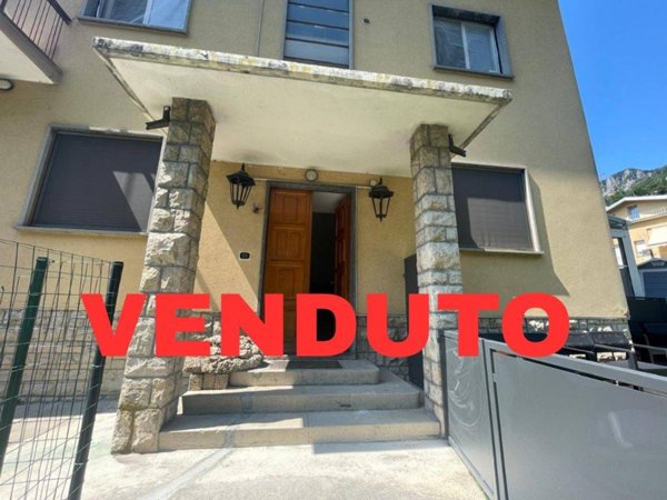 appartamento in vendita a Calolziocorte