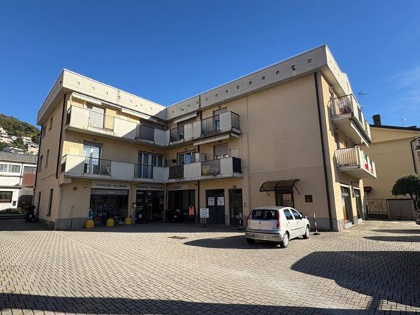 appartamento in vendita a Calolziocorte