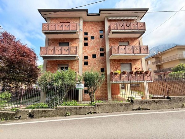 appartamento in vendita a Calolziocorte