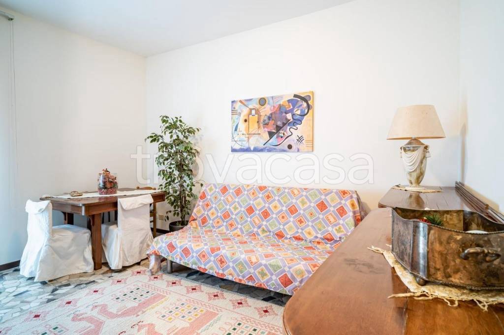 appartamento in vendita a Calolziocorte