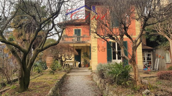 casa indipendente in vendita a Calolziocorte