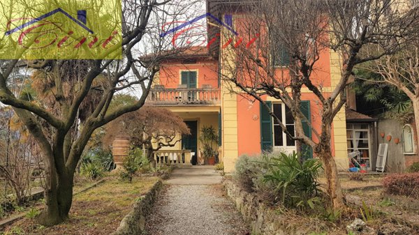 casa indipendente in vendita a Calolziocorte