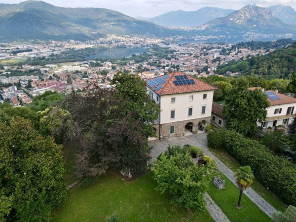 appartamento in vendita a Calolziocorte in zona Lorentino