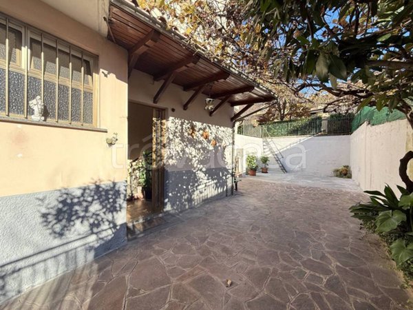 casa indipendente in vendita a Calolziocorte