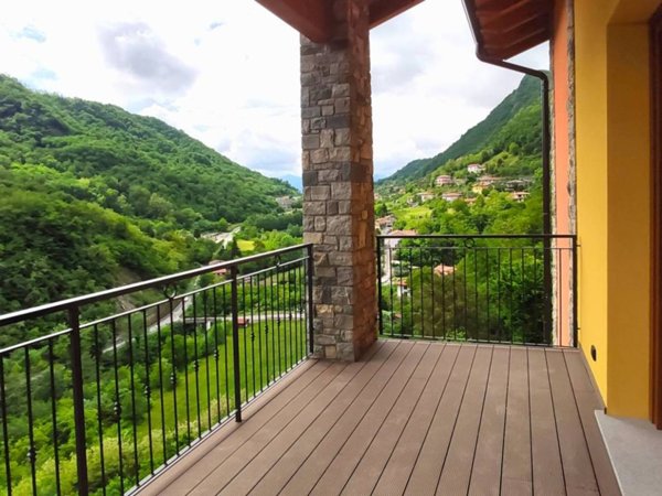 appartamento in vendita a Calolziocorte