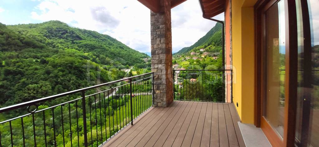 appartamento in vendita a Calolziocorte