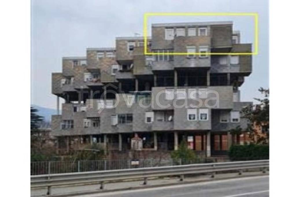 appartamento in vendita a Calolziocorte