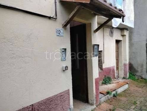 appartamento in vendita a Calolziocorte in zona Rossino