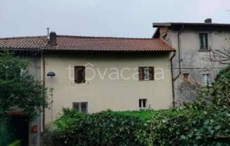 appartamento in vendita a Calolziocorte in zona Rossino