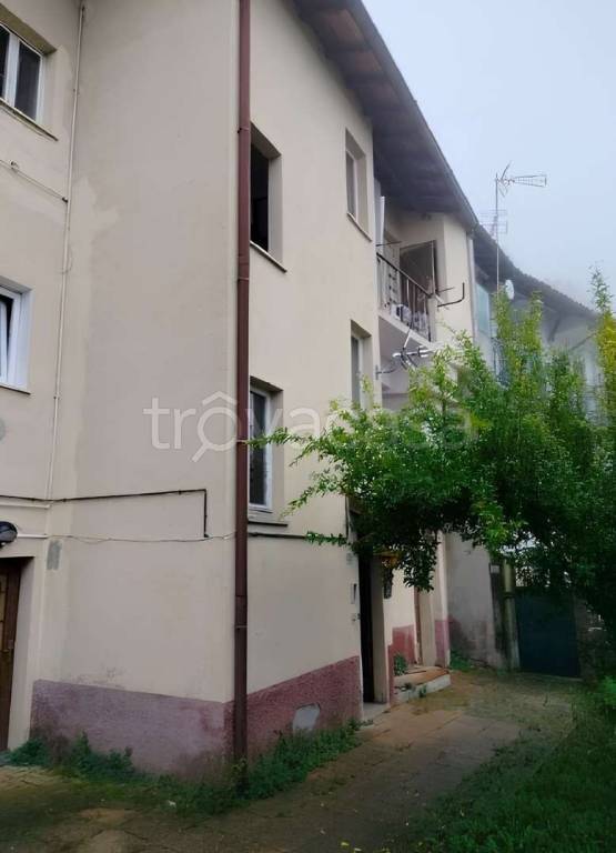 appartamento in vendita a Calolziocorte in zona Rossino