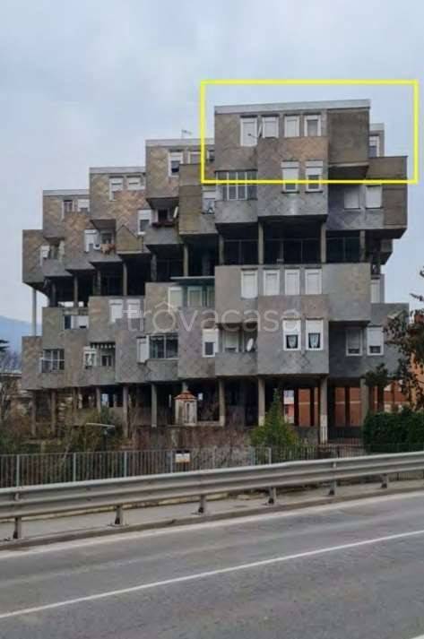 appartamento in vendita a Calolziocorte