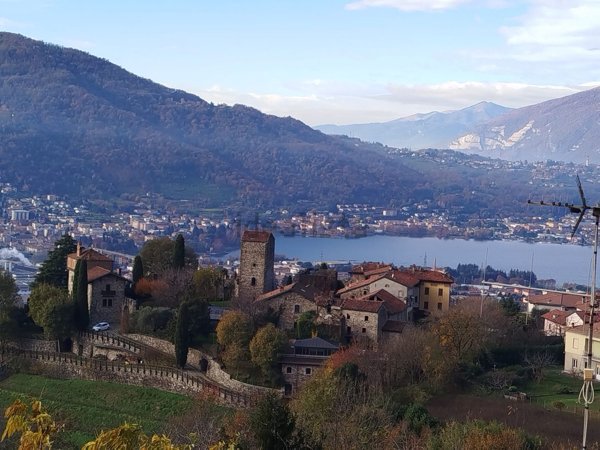 attico in vendita a Calolziocorte in zona Rossino