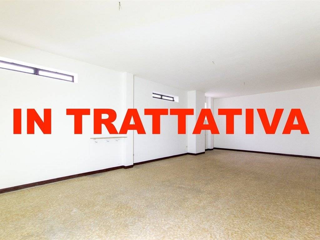 negozio in vendita a Calolziocorte