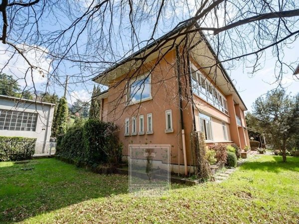 casa indipendente in vendita a Calolziocorte