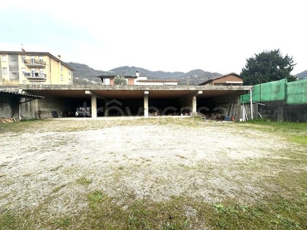 locale di sgombero in vendita a Calolziocorte