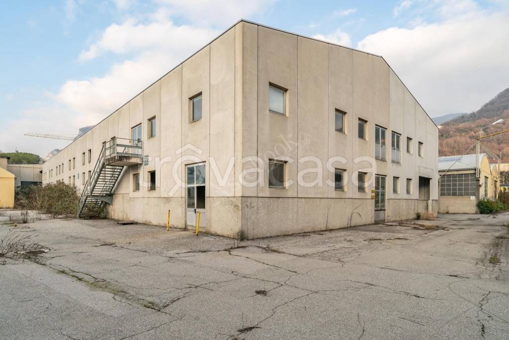 appartamento in vendita a Calolziocorte