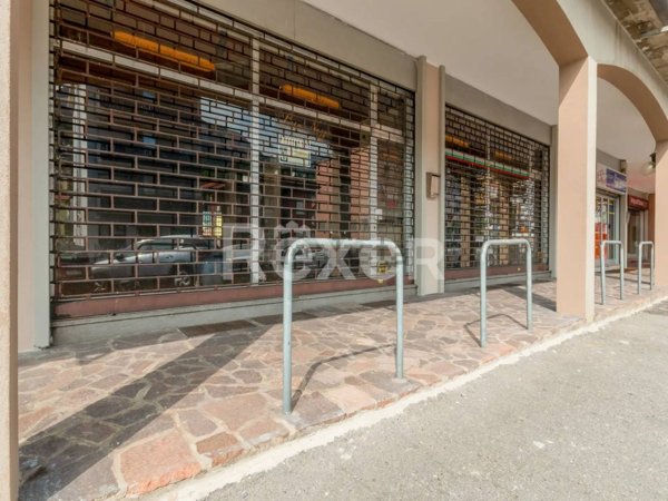 locale commerciale in vendita a Calolziocorte