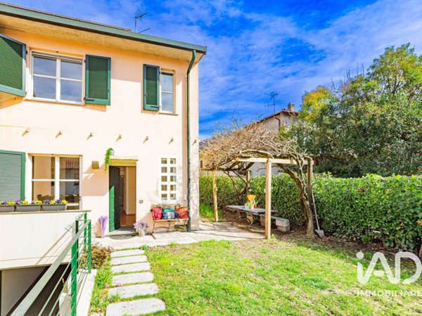 casa indipendente in vendita a Calolziocorte