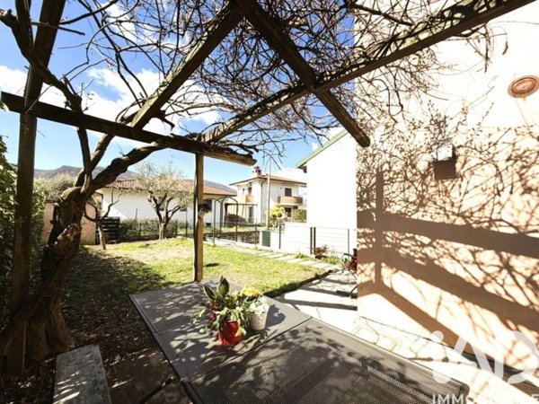 casa indipendente in vendita a Calolziocorte