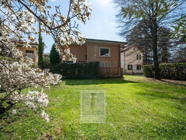 appartamento in vendita a Calolziocorte