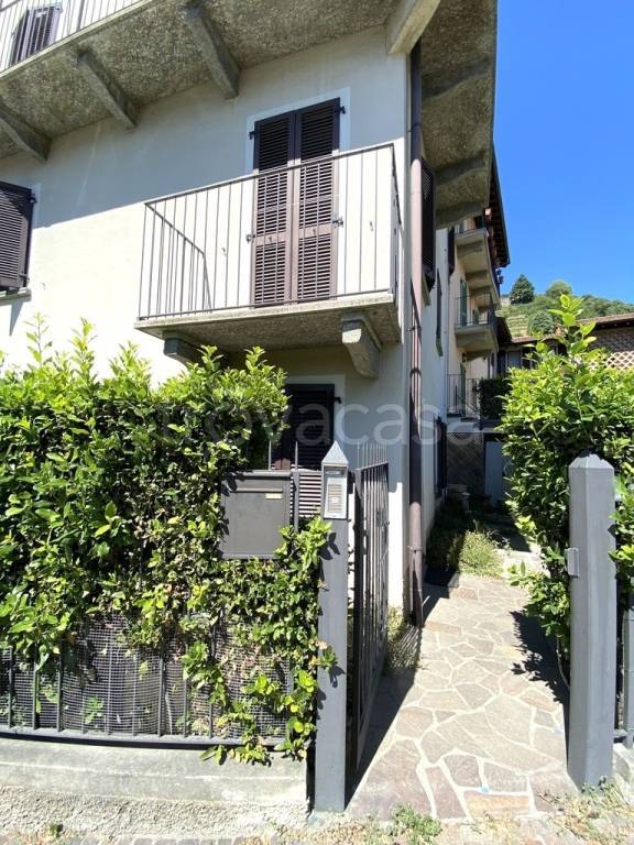 appartamento in vendita a Calolziocorte