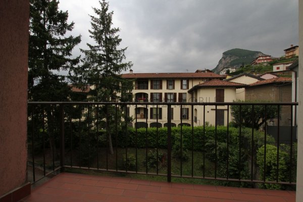 appartamento in vendita a Calolziocorte