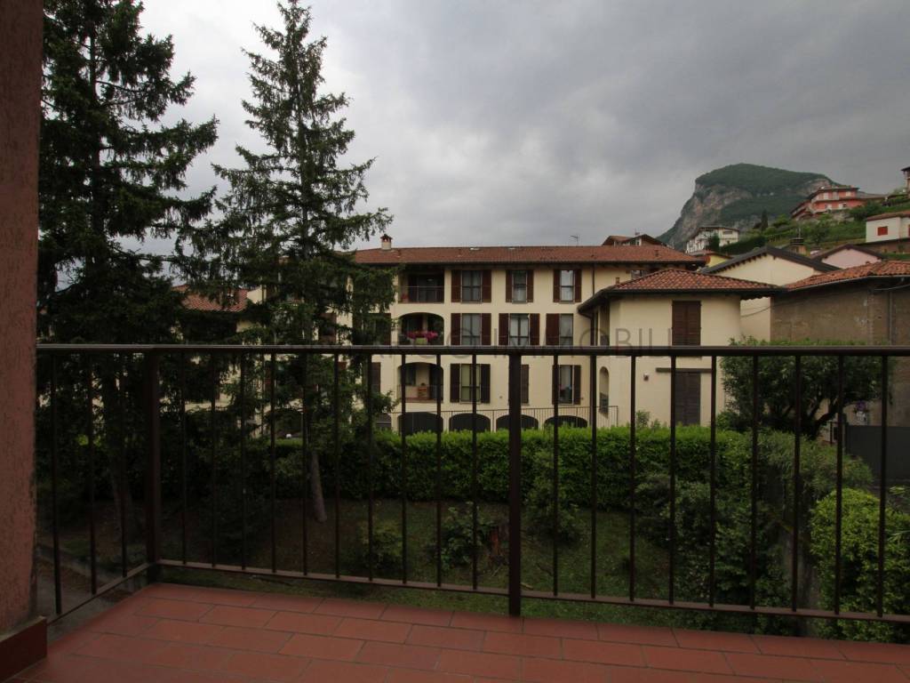 appartamento in vendita a Calolziocorte