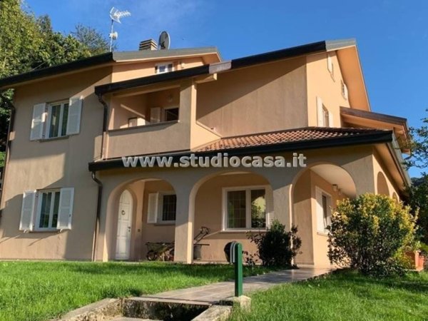 casa indipendente in vendita a Calolziocorte